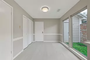 9606 Sandstone St, Houston, TX 77036 - Photo 11