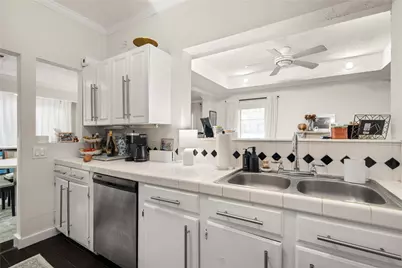 2510 Whitney Street #3, Houston, TX 77006 - Photo 9