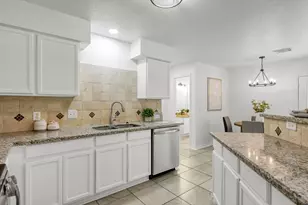 17602 S Summit Canyon Dr, Houston, TX 77095 - Photo 7