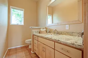 12521 Broken Bough Dr, Houston, TX 77024 - Photo 17