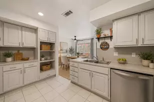 3018 Hazy Park Dr, Houston, TX 77082 - Photo 9