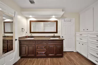 15319 Rio Plaza Drive, Houston, TX 77083 - Photo 23