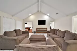 15319 Rio Plaza Dr, Houston, TX 77083 - Photo 7