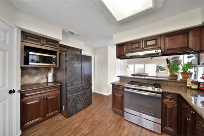 15319 Rio Plaza Drive, Houston, TX 77083 - Photo 11
