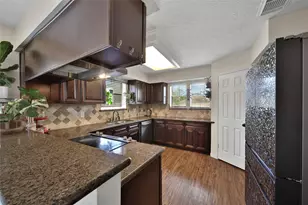 15319 Rio Plaza Dr, Houston, TX 77083 - Photo 13