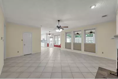 92 S Bonneymead Circle, The Woodlands, TX 77381 - Photo 7