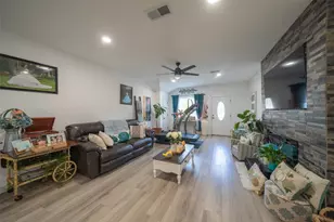 110 S 4th St, Conroe, TX 77301 - Photo 5