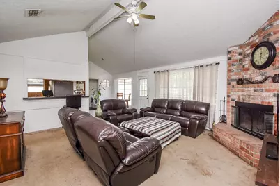 9703 Harrowgate Drive, Houston, TX 77031 - Photo 7