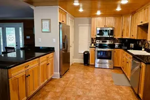 38 Martha Ln, Huntsville, TX 77320 - Photo 9