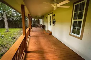 38 Martha Ln, Huntsville, TX 77320 - Photo 3