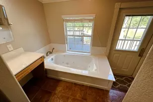 38 Martha Ln, Huntsville, TX 77320 - Photo 21