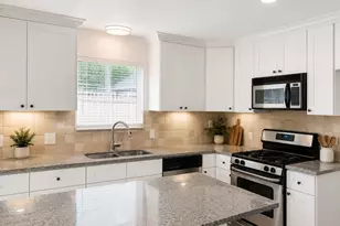3 Kino Ct, The Woodlands, TX 77380 - Photo 5