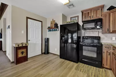 172 Little Dove, Livingston, TX 77351 - Photo 13