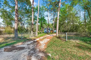 31718 Debbi Ln, Magnolia, TX 77355 - Photo 23