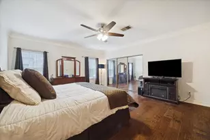 4001 Tanglewilde St, Houston, TX 77063 - Photo 13