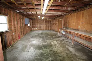 908 Paulus St, Schulenburg, TX 78956 - Photo 23