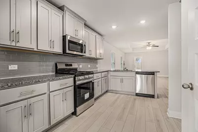 13704 Sorico Bay Drive, Texas City, TX 77568 - Photo 3