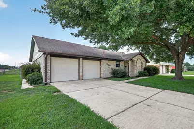 4701 Crepe Myrtle Lane, Pasadena, TX 77505 - Photo 3