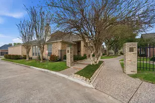 2939 Rosefield Dr, Houston, TX 77080 - Photo 3