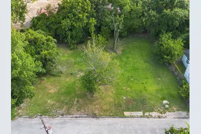 2405 Berry Street, Hockley, TX 77004 - Photo 9