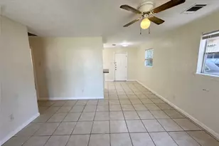 2514 Avenue B, Dickinson, TX 77539 - Photo 3