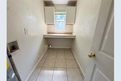 2514 Avenue B, Dickinson, TX 77539 - Photo 9