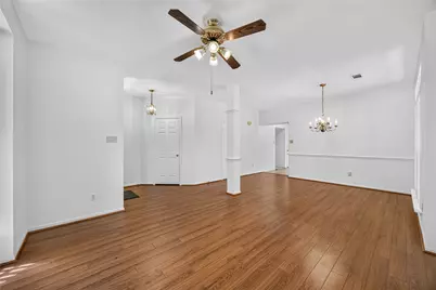 88 Laughing Brook Court, The Woodlands, TX 77380 - Photo 3