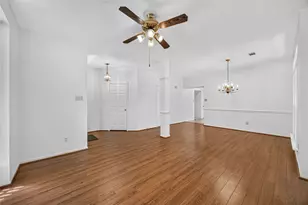88 Laughing Brook Ct, The Woodlands, TX 77380 - Photo 3