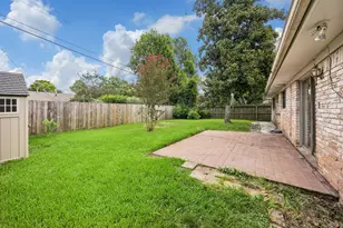 9418 Meadowbriar Ln, Houston, TX 77063 - Photo 19
