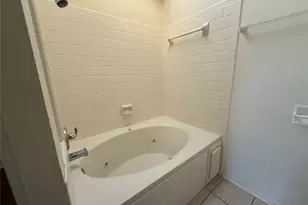 8109 Catalpa St, Texas City, TX 77591 - Photo 11