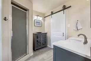 156 Lakefront Dr, Point Venture, TX 78645 - Photo 17