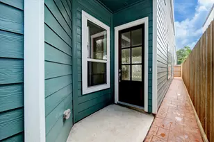 945 Wakefield Dr, Houston, TX 77018 - Photo 3