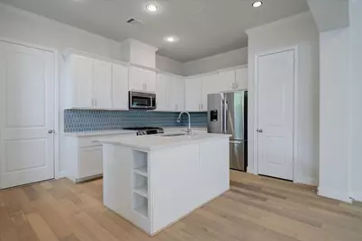 945 Wakefield Drive, Houston, TX 77018 - Photo 5