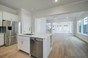 945 Wakefield Dr, Houston, TX 77018 - Photo 7