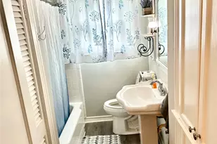 216 S William Barnett Ave, Cleveland, TX 77327 - Photo 17