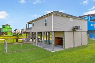 2025 Vista Dr, Crystal Beach, TX 77650 - Photo 25