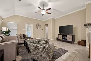 6807 Peach Mill Ln, Dickinson, TX 77539 - Photo 11