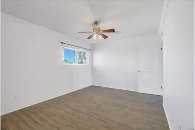 784 Marlin, Bayou Vista, TX 77563 - Photo 19