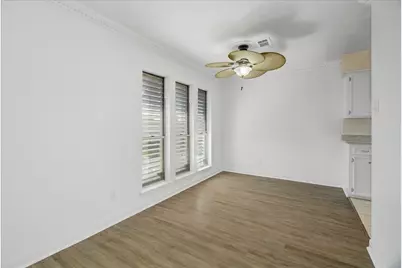 784 Marlin, Bayou Vista, TX 77563 - Photo 11
