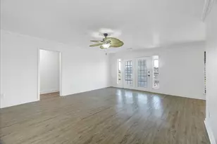 784 Marlin, Bayou Vista, TX 77563 - Photo 7