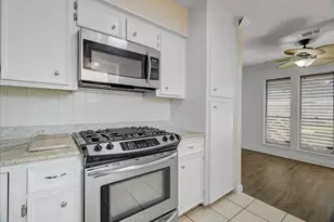 784 Marlin, Bayou Vista, TX 77563 - Photo 17