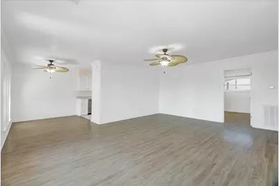 784 Marlin, Bayou Vista, TX 77563 - Photo 9