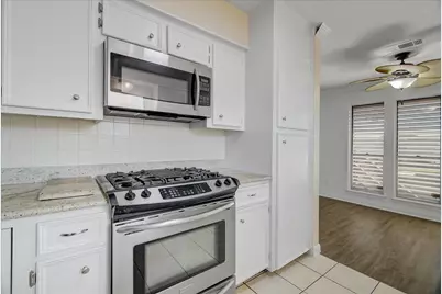 784 Marlin, Bayou Vista, TX 77563 - Photo 17