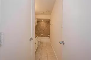 650 Westcross St, Houston, TX 77018 - Photo 9