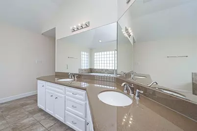 650 Westcross Street #85, Houston, TX 77018 - Photo 23
