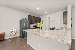 1325 Mount Bassie Trl, Conroe, TX 77301 - Photo 11