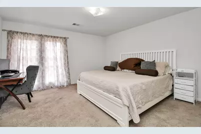 985 Lake View Circle W, Brookshire, TX 77423 - Photo 11