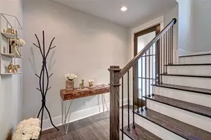 1256 N Post Oak Road B, Houston, TX 77055 - Photo 5