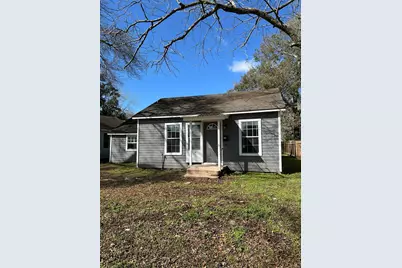 509 Lundy Street, El Campo, TX 77437 - Photo 1