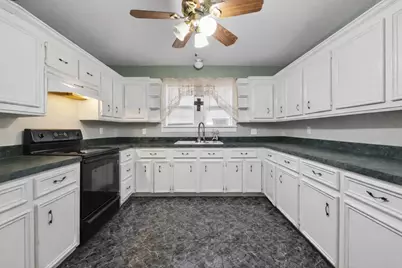 2719 Richmond Street, Needville, TX 77461 - Photo 9